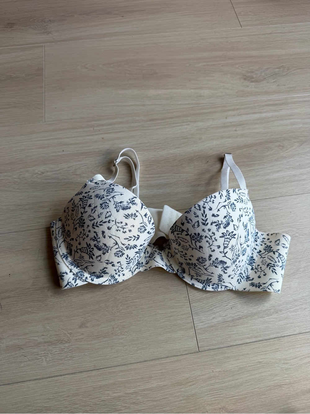 Lucky Brand White Bra with Navy Floral Print